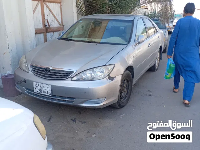 2004 تويوتا كامري GL