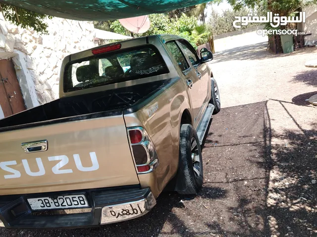 بيكب اسوزو دي ماكس 2007