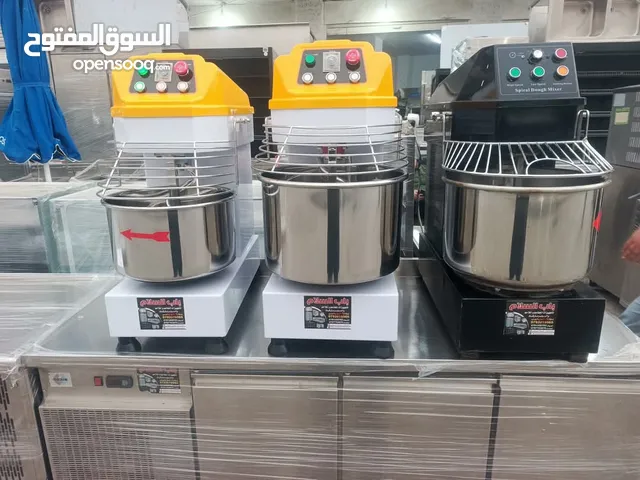(((((معرض باب السلام))))) متوفر عجانات حلوزنيه بأحجام مختلفة  20لتر  25 لتر  30 لتر 35 لتر  40 لتر