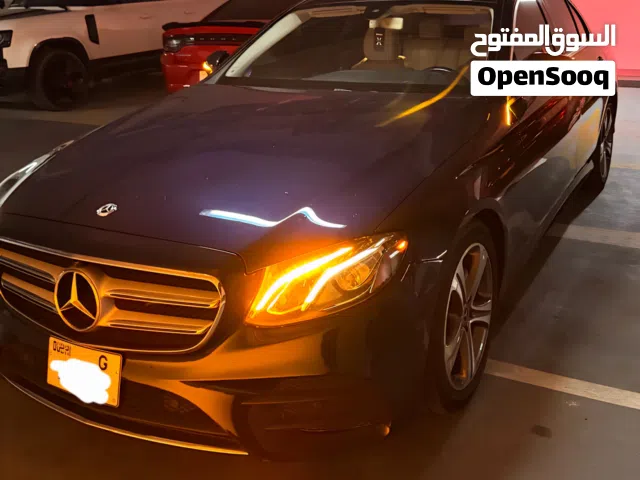مرسيدس E300 موديل 2019 كاملة بدون حوادث المواصفات  Mercedes E300 2019 model,  NO accident-Free