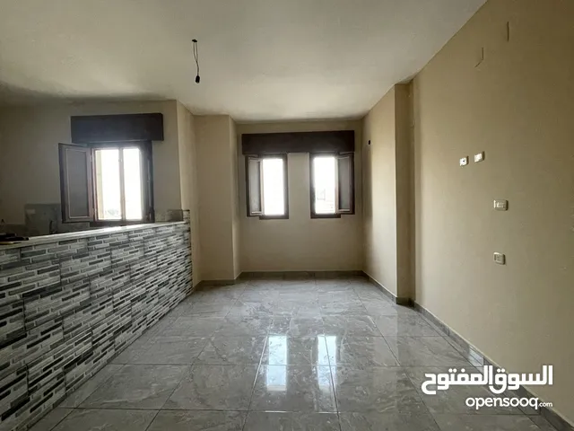 180 m2 4 Bedrooms Apartments for Rent in Tripoli Tareeq Al-Mashtal