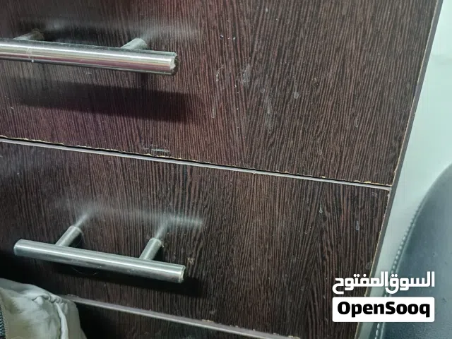 مكاتب للبيع مستعمل بسعر جيد للبيع المستعجل