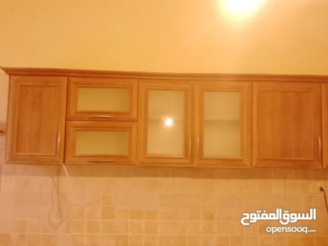 مطبخ مستعمل الحاله جيده الطرف الفوقي فقط