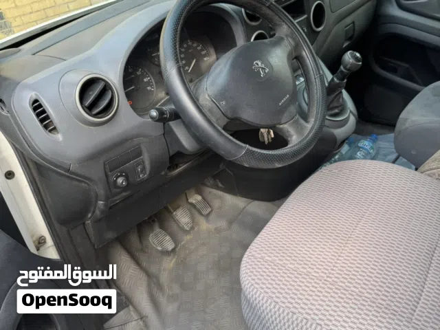 بيجو بارنتر2016