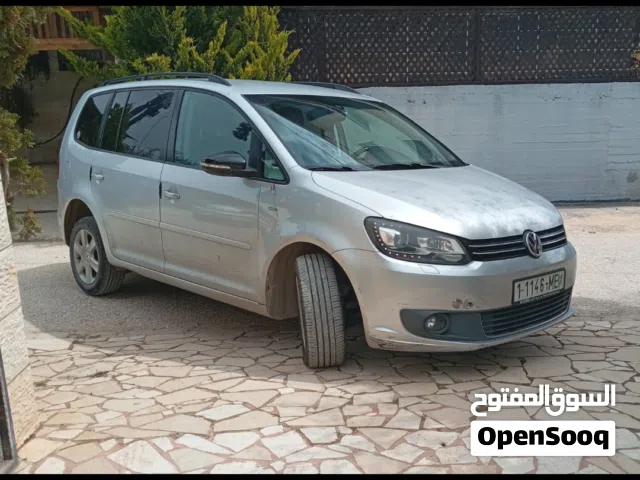 Used Volkswagen Touran in Hebron