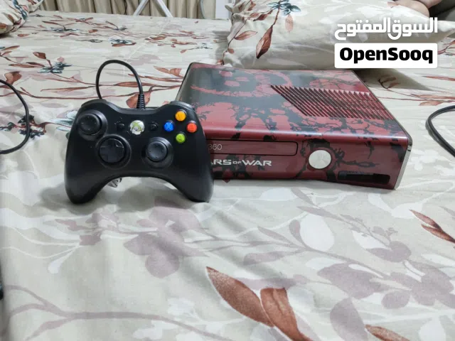سلام عليكم اكس بوكس 360 مهكر بي,110لعبه فورزا ٫GTA , بيس ٫فيفا وهواي ألعاب نضافه 90/100 كامل ملحقات