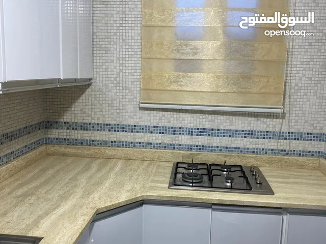 160 m2 4 Bedrooms Apartments for Sale in Tripoli Al-Hadba Al-Khadra