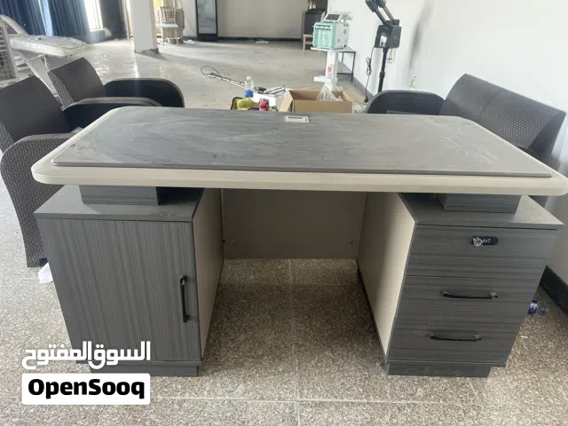 ميز مكتب للبيع