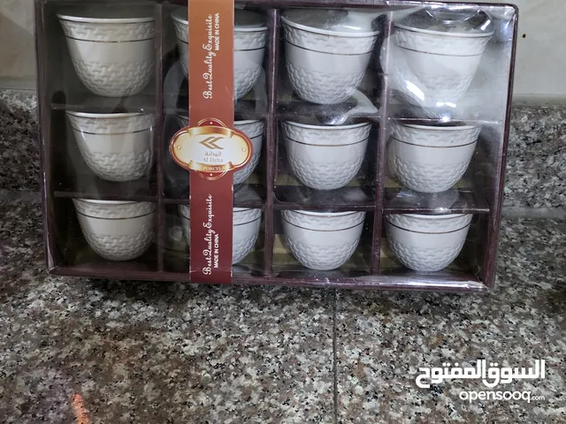 صينية غوزي حجم كبير تشيل ذبحتين يوجد فيها بعض العيوب موضحة في الفديو والصور