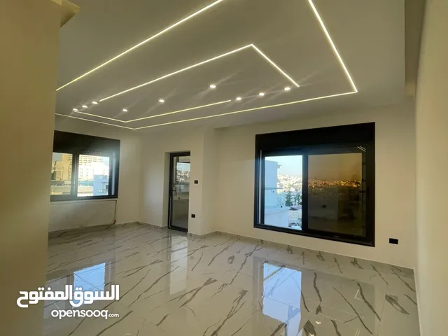بالاقساط شقة في تلاع العلي بتشطيب فندقي من المالك مباشرة شارع احد بناء حديث