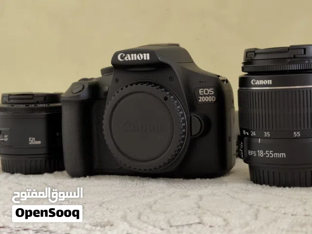 Camera Canon EOS 2000D