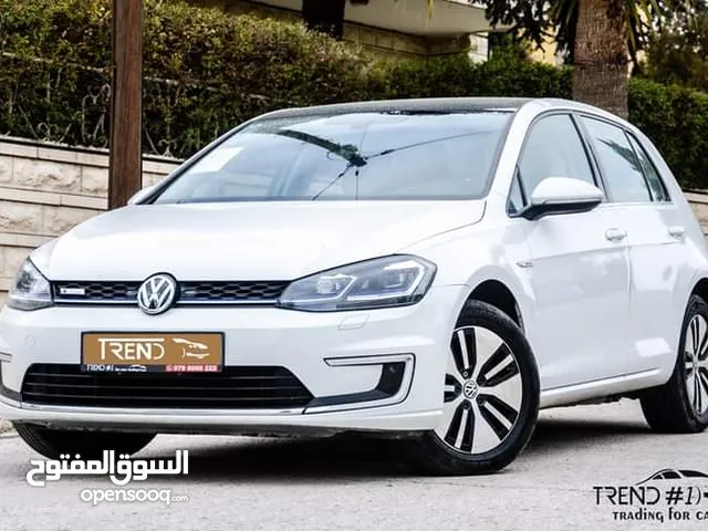 Volkswagen E-golf 2019  •السيارات بحالة ممتازة جدا و جمرك جديد و ممشى قليل جدا