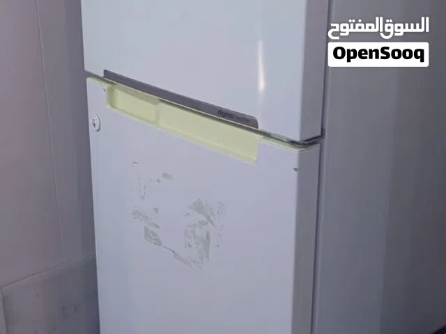 ثلاجة سامسونج 14 قدم بحالة ممتازة من وكالة سامسونج بعدها بفترة ضمان 10 سنوات استخدام شخصي يعني بغرفة