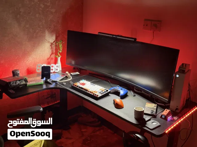 ميز زاويه للبيع نضيف جدا