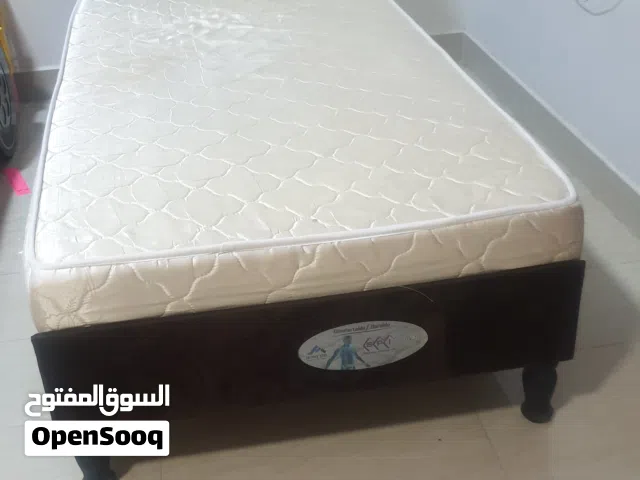 سرير شخص  واحد مع المرتبة 23 ريال