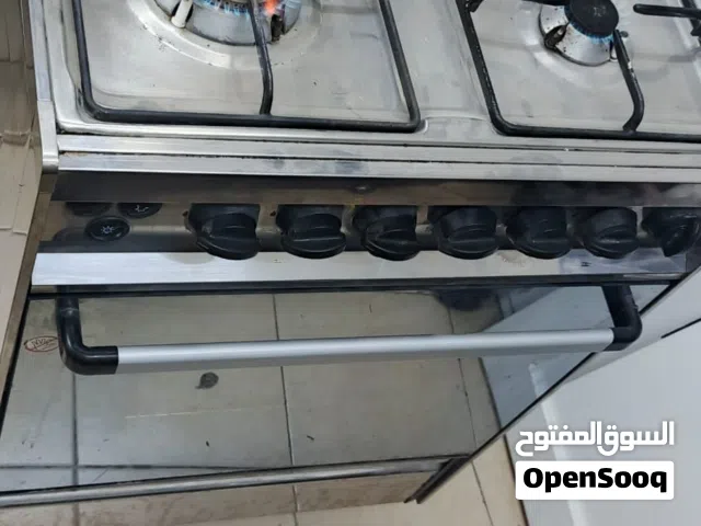 للبيع فرن بحالة جيدة جدآ