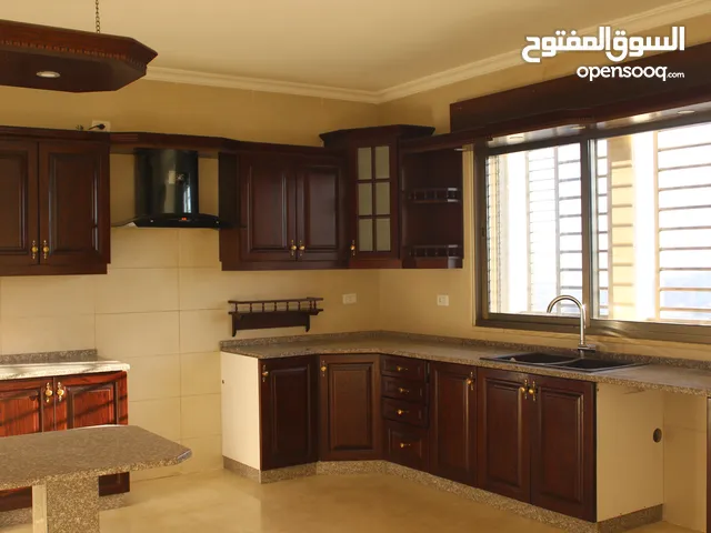 250 m2 3 Bedrooms Apartments for Rent in Amman Al Kursi