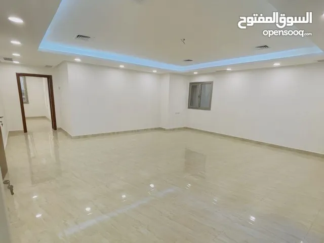 300 m2 5 Bedrooms Apartments for Rent in Hawally Salwa