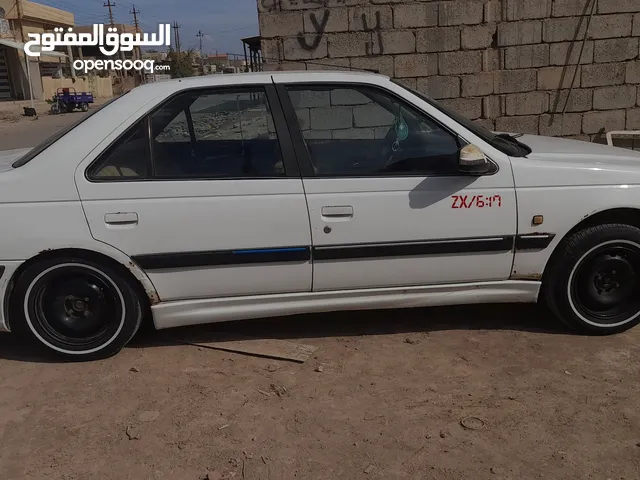 Peugeot 204  in Baghdad