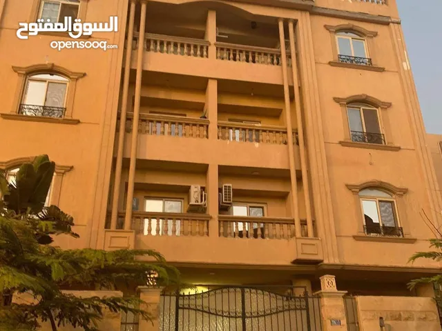 250 m2 3 Bedrooms Townhouse for Sale in Giza 6th of October
