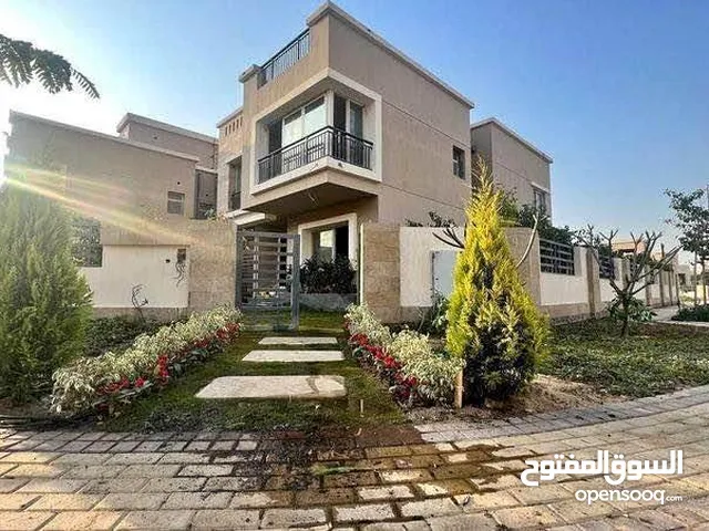 240 m2 5 Bedrooms Villa for Sale in Cairo First Settlement