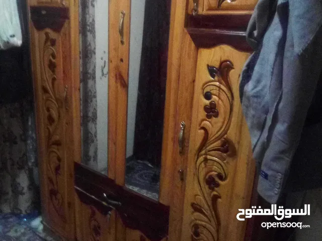 دولاب سويدي مستعمل نظيف جدا