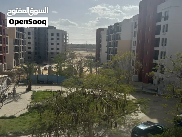 160 m2 3 Bedrooms Apartments for Sale in Giza 6th of October