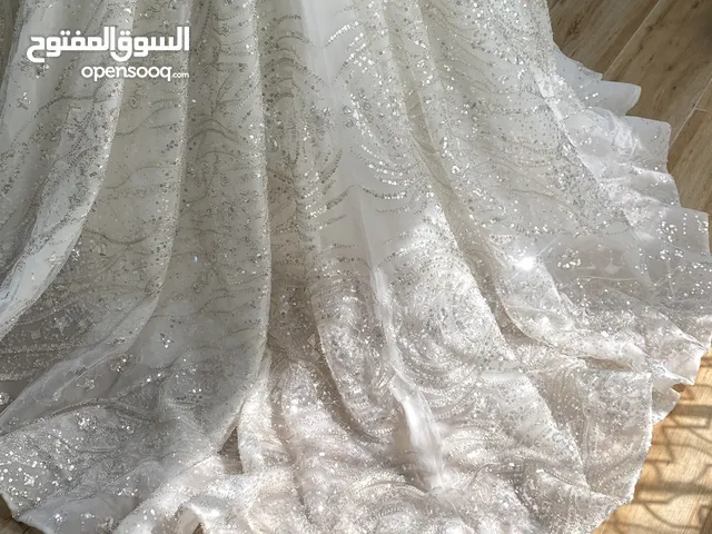 Weddings and Engagements Dresses in Al Dakhiliya