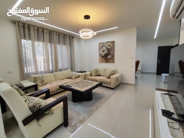 165 m2 3 Bedrooms Apartments for Rent in Ramallah and Al-Bireh Ein Musbah
