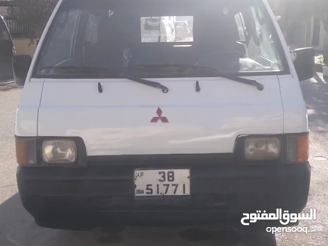 باص ميتسوبيشي L300 موديل 1997