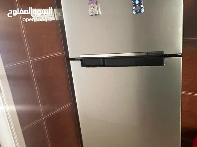 ما فيش البرادش وقت الصلاه تحت البراب