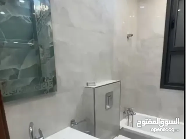 شقة للايجار او البيع بيت جالا سوبر ديلوكس لم تسكن من قبل