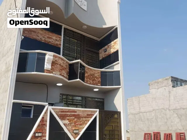 بيت جديد غير مسكون