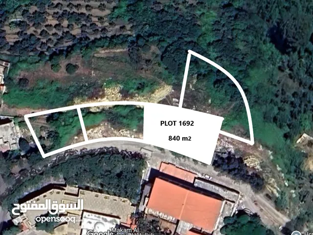 Land for Sale in Abey – 840 m2 Scenic Mountain Views Road Access