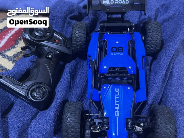 سيارة مع التحكم