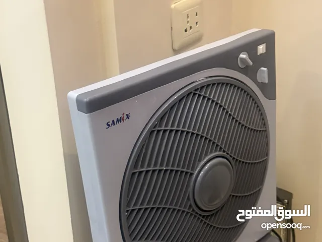 طاولة طعام ايكيا طاولة مع 2كراسي 45 دينار مروحية منظدية صغيرة 10 دينار مكواة بخار جديدة 15 دينار