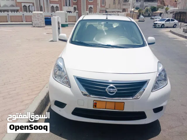 Nissan sunny 2012