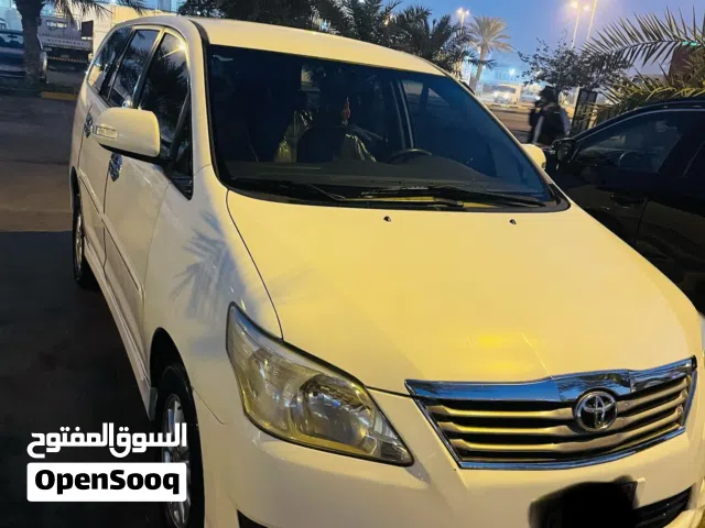 2014 Toyota Innova G