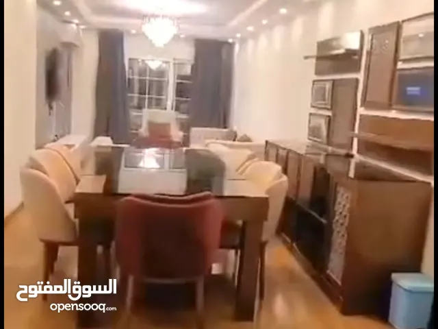 شقه فندقيه مفروشه فاخره للايجار بارقي أماكن المهندسين لهواه الفخامه والتميز يوجد فديو مفصل للشقه