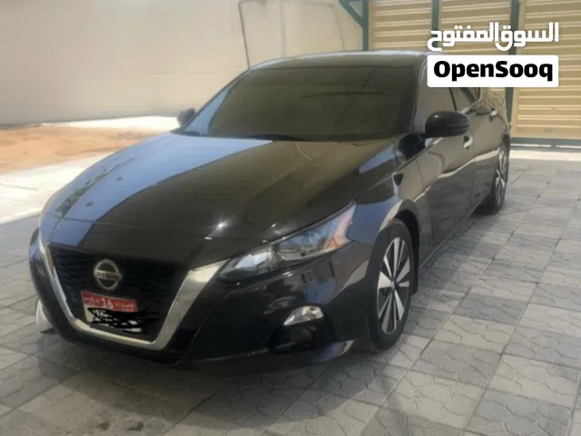 Used Nissan Altima in Sharjah