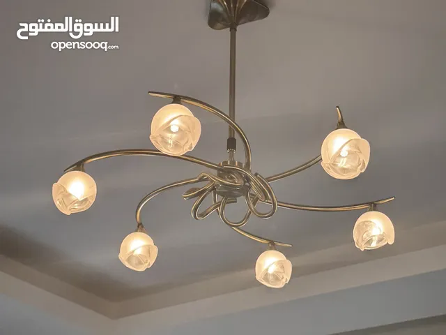 ثريات عدد 2 للبيع بحالة ممتازة للبيع نوعية Mantra اسپاني لون champagne