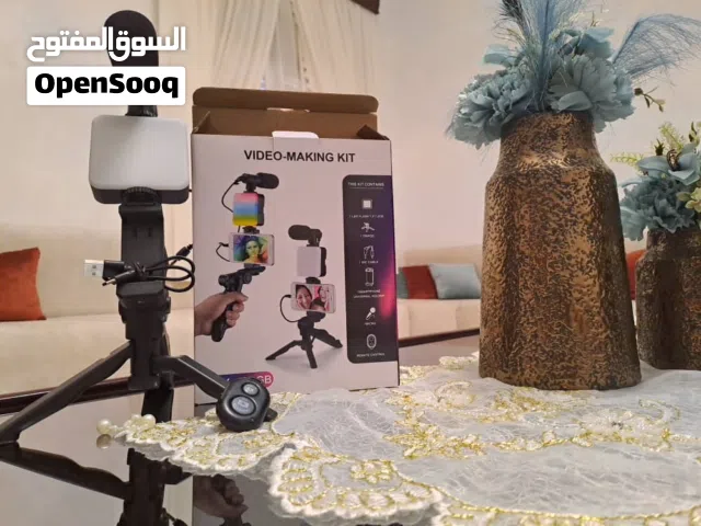 مثبت هاتف للتصوير مع ميكروفون وإضاءة وجهاز تحكم عن بعد لتشغيل الفيديو