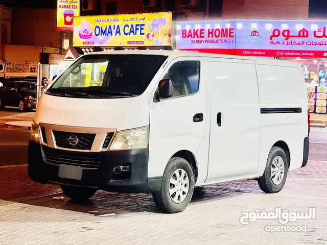 Nissan urvan 2014