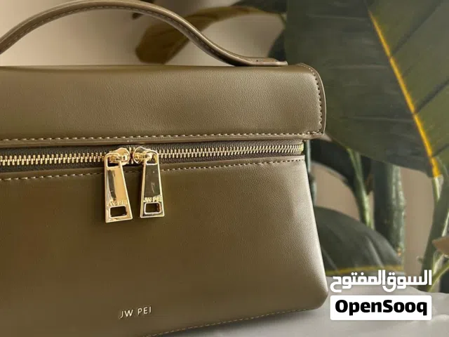 حقيبة أنيقة من JW PEI