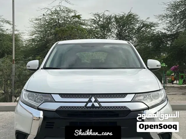 Mitsubishi Outlander - 2020