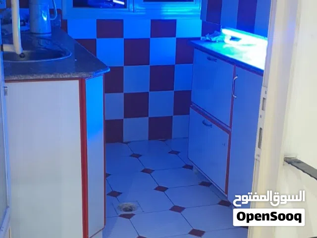 للايجار معاريس او سيدات اجانب ومقيمين بنتا هاوس دورين ديوبلكس بالرووف بإطلالة بحريه من المالك مباشر