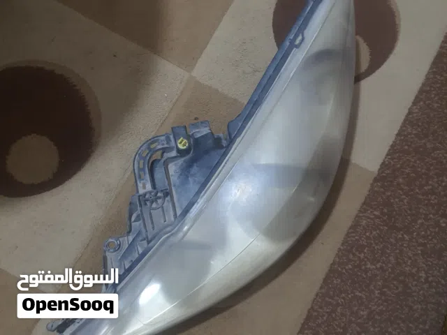 ضوء بيجو 207 يسار