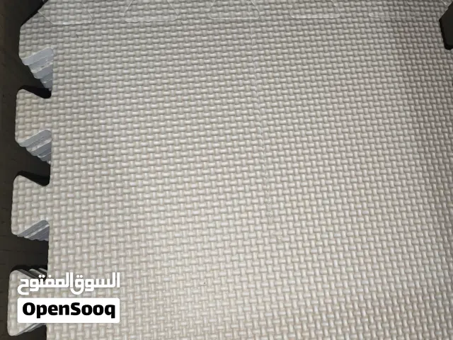 ارضيات اصلية جديده كمية كبيرة