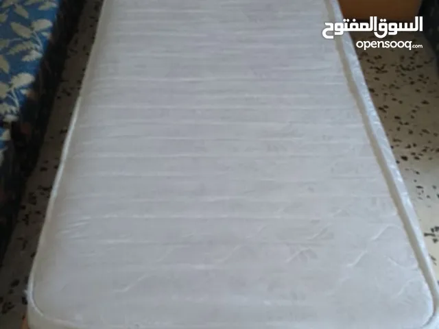 افراش سرير فراد ب 150و سده السرير 100 دينار مكان طرابلس زاويه الدهماني