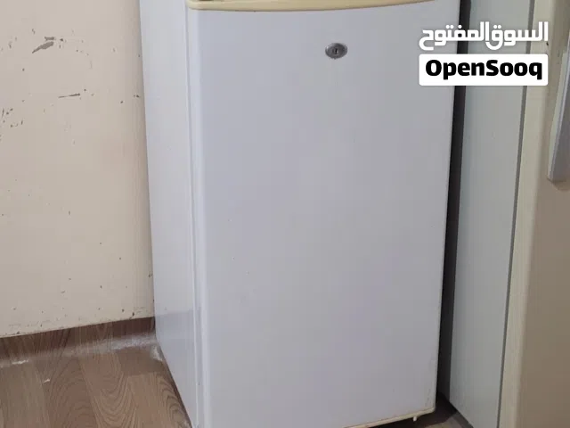 ثنتين ثلاجات كهرباء استخدام منزلي بسيط